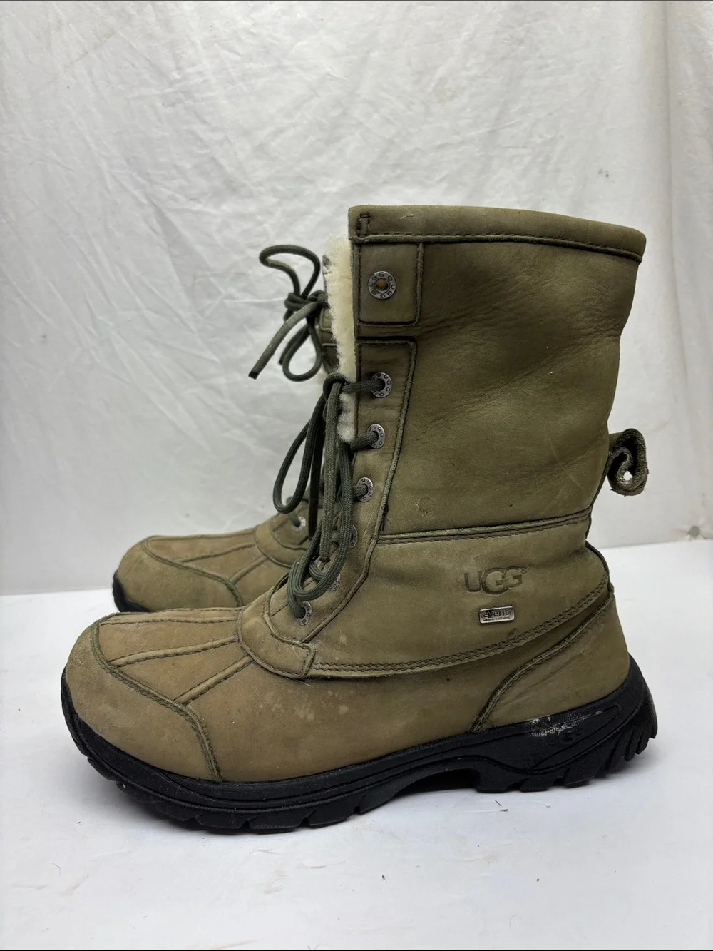 UGG Event Natural Shearling Lined Boot Interior, size 9